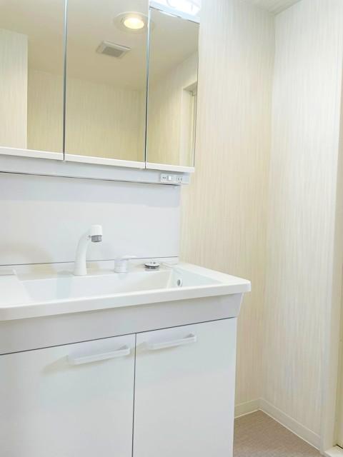 新新瑞アイリス